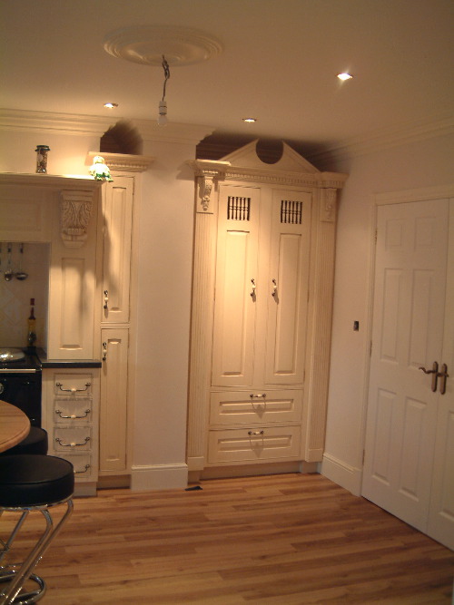 Pantry With Spindles And Crown