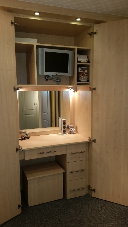 Contemporary Bedroom Work Station Contemporary Bedroom Work Station