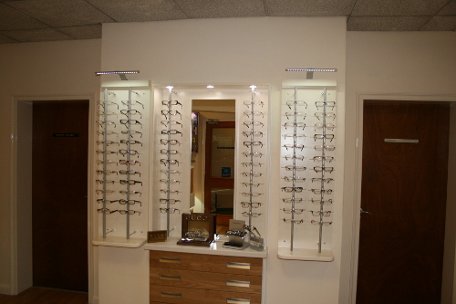 Glasses Rack With Drawers Below