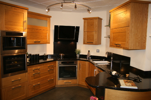 Modern Oak Kitchen With Staron Worktops