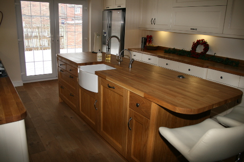 Oak Island With Belfast Sink