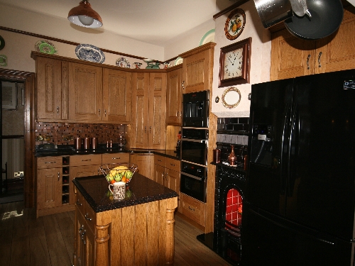 Tradtitional Stained Oak Kitchen Warwick Road Carlisle